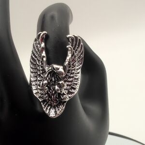 NWOT Silver Toned Winged Soaring Eagle Statement Ring Stainless Steel